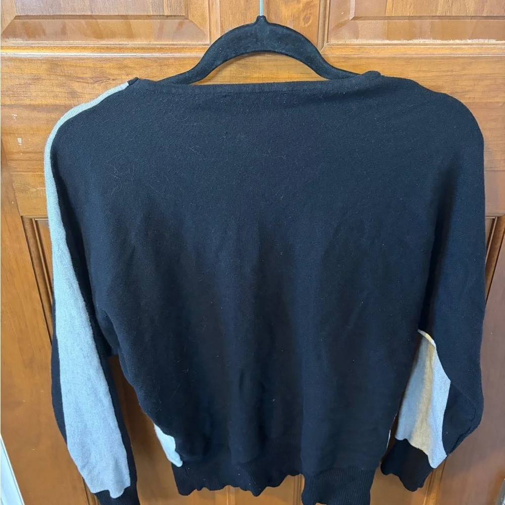Sioni Monochrome Striped Blouse - Picture 4 of 4
